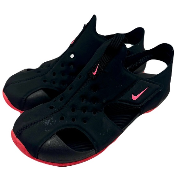 NIKE Sunray Protect Kids Black Sandals w Hot Pink Bottoms & Swoosh Logo 3Y - Picture 2 of 9